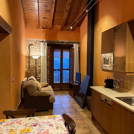 Apartahotel La Casassa De Ribes 3*