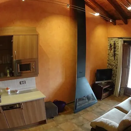 Apartahotel La Casassa De Ribes 3*