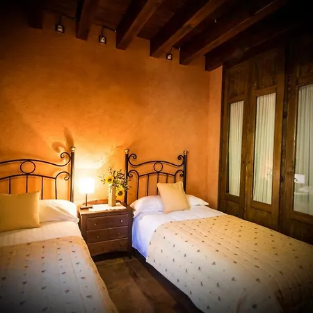 La Casassa De Ribes Apartahotel 3*