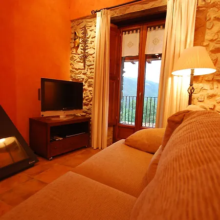 La Casassa De Ribes Aparthotel 3*
