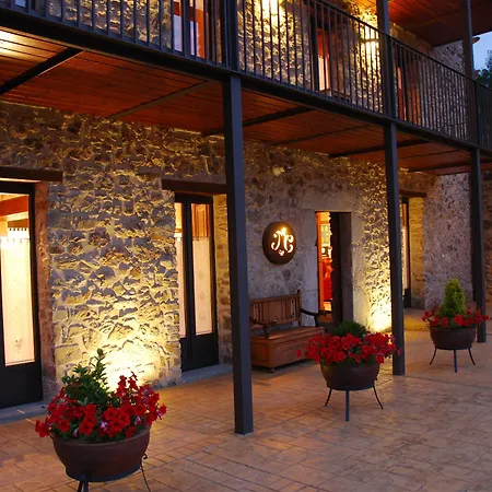 La Casassa De Ribes Apartahotel 3*